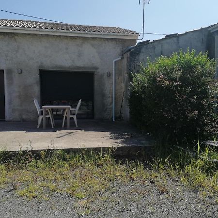 Nuit Au Calme Saint-Bonnet-sur-Gironde Eksteriør billede