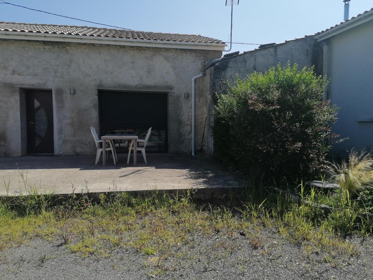 Nuit Au Calme Saint-Bonnet-sur-Gironde Eksteriør billede